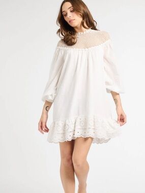 Millie MIRELLA CROCHET DRESS IN WHITE